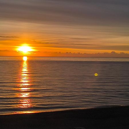 Appartement De Vacances - Splendide Vue Sur Mer, Parking Prive Le Barcares Exterior photo